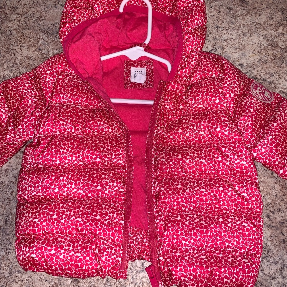 Gap puffer jacket 6-12 months